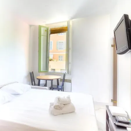 Lympia -cosy Studio, 200 M Plages De - Le Port Apartment